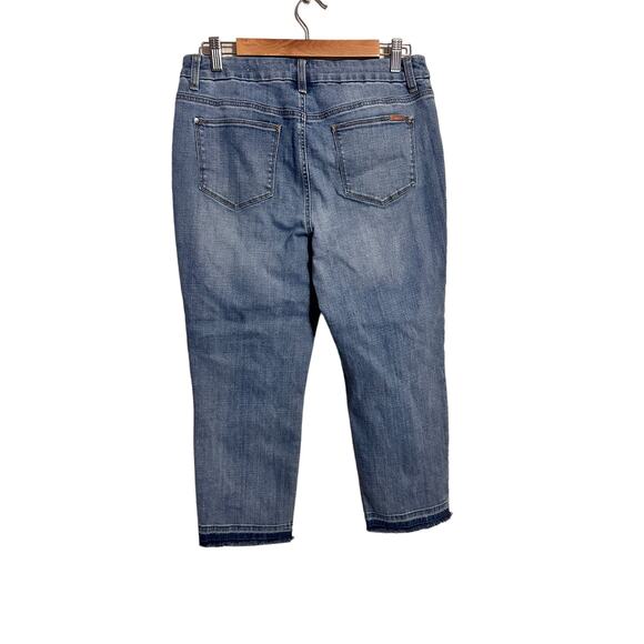 Chico's So Slimming Girlfriend Cropped Jeans Raw Hem Size 8 - Picture 2 of 8